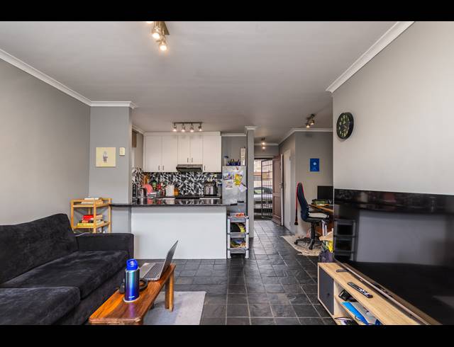 2 BEDROOM TOWNHOUSE FOR SALE IN PARKLANDS